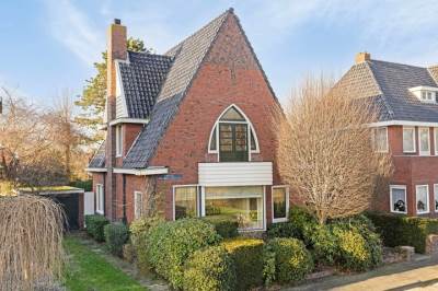 Woning Menno van Coehoornsingel 13 Delfzijl