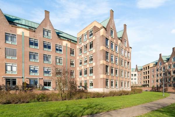 Woning Frans Joseph van Thielpark 123 Helmond