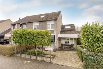 Woning Dorpsstraat 24 Hellevoetsluis