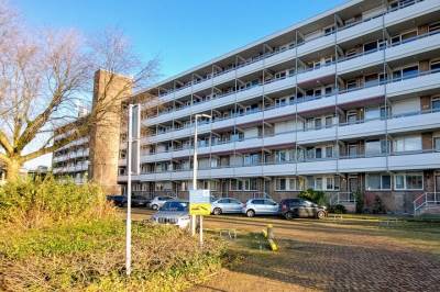 Woning Mr. F.A. van Hallweg 142 Amstelveen