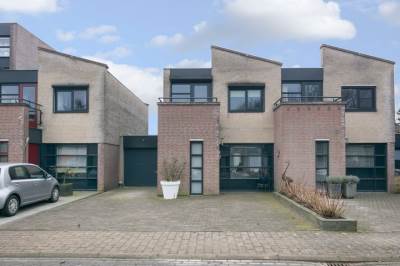 Woning Travertijndijk 4 Roosendaal