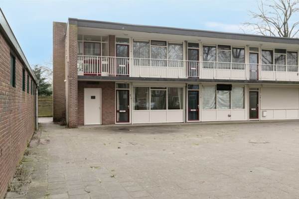 Woning Petrus Canisiusstraat 1 Tilburg