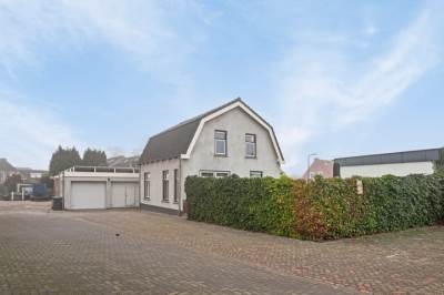 Woning Burgemeester van der Schansstraat 72 Andel