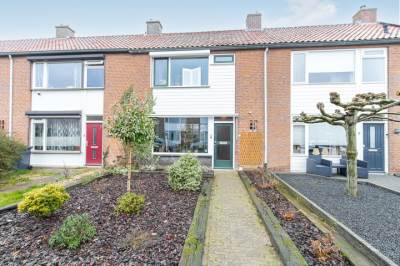 Woning Rozenstraat 51 Wijk en Aalburg