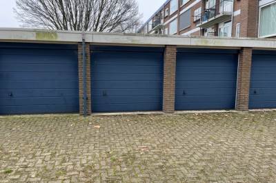 Garage Ds. D.A. van Den Boschstraat 4 Zwijndrecht