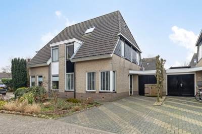 Woning Chris Vermeulenhof 16 Kampen