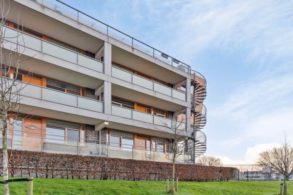 Woning Godfried Bomansweg 2 Woerden