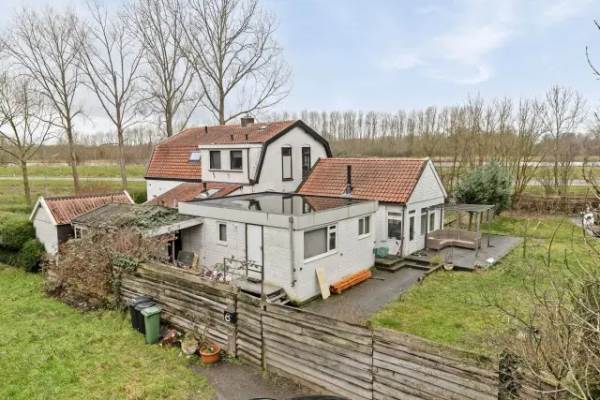 Woning Zijkanaal C 8A Spaarndam