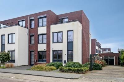 Woning Houtse Parallelweg 101A Helmond