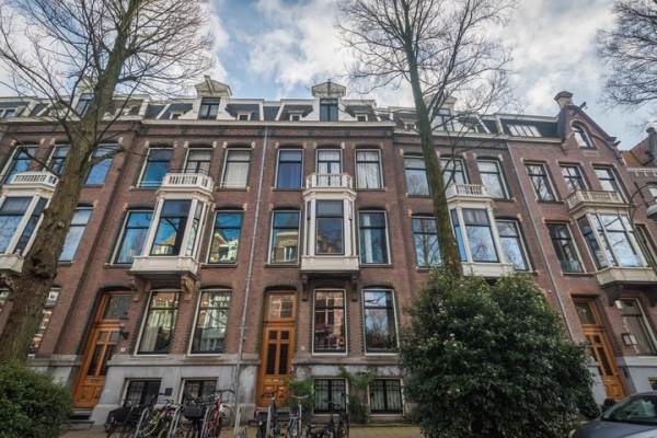 Woning Van Eeghenstraat 1213 Amsterdam