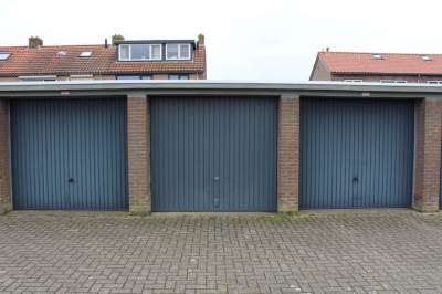 Garage van Oldenbarneveltstraat 27 Zuid-Beijerland