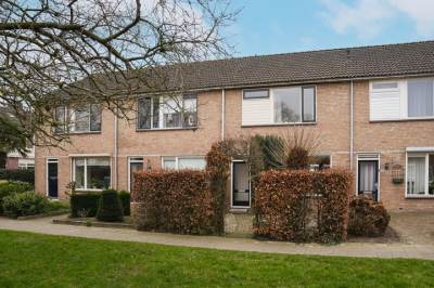 Woning van der Beekstraat 29 Genderen