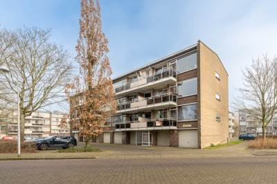 Woning Julianaplantsoen 157 Diemen
