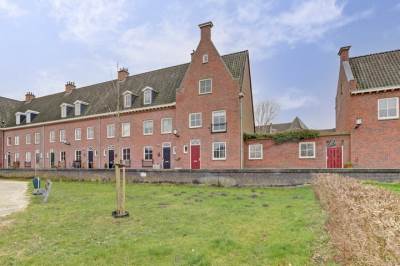 Woning Frederik Hendrik wal 87 Geertruidenberg