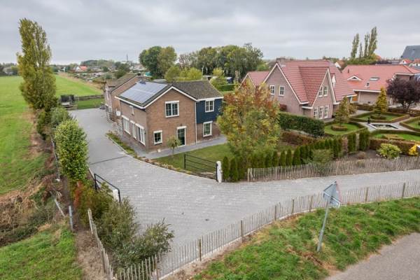 Woning Zuiddijk 24 Oude-Tonge
