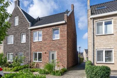 Woning De Redoute 15 Stad aan 't Haringvliet