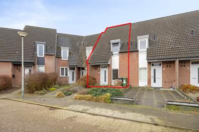Woning Servaashof 12 Helden