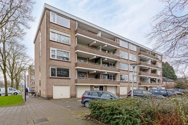 Woning J.J. van Deinselaan 320 Enschede