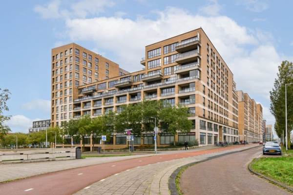 Woning Titus van Rijnstraat 164 Amsterdam