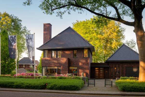 Woning Stationsstraat 10 Veendam