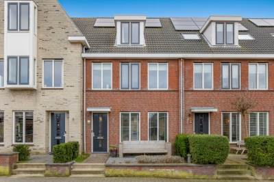 Woning Aan de Kromme Sloot 85 Uitgeest