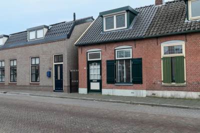 Woning Julianalaan 13 Raamsdonksveer