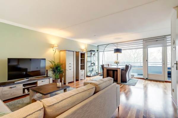 Woning Lokhorsterland 27 Hoogvliet Rotterdam