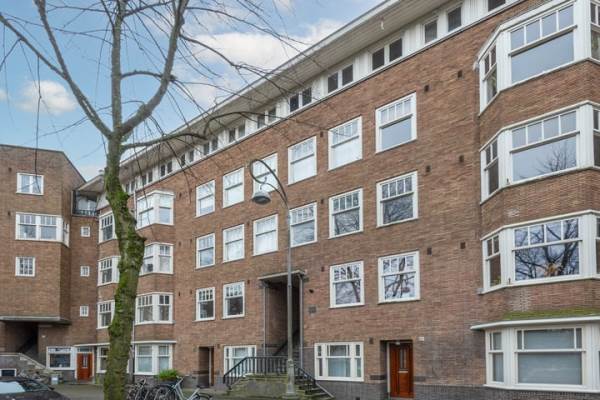 Woning Victorieplein 192 Amsterdam