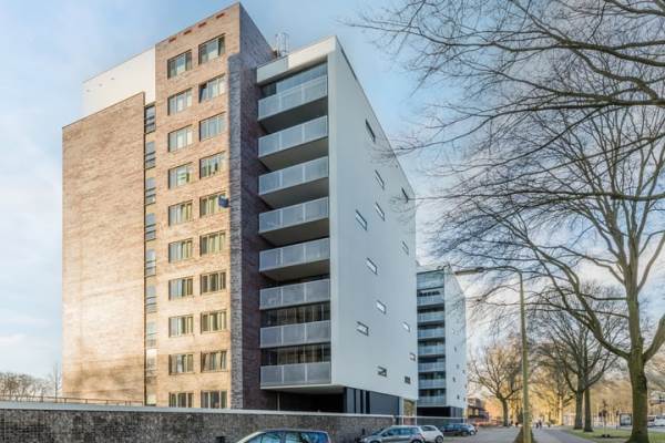 Woning Dr. Ahaushof 64 Tilburg