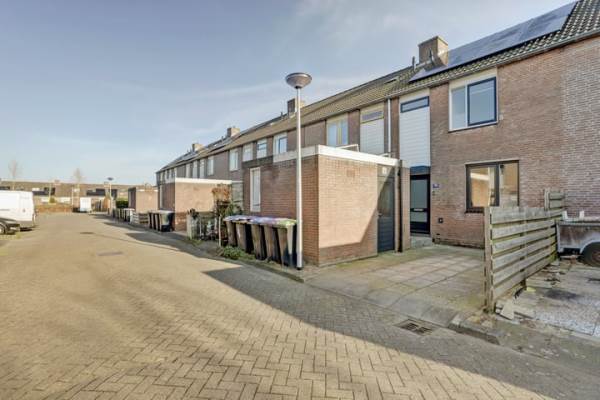 Woning H. Andriessenstraat 15 Spijkenisse