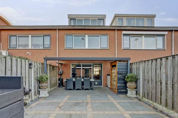 Woning Nieuwe Wetering 257 Hoogvliet Rotterdam