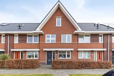 Woning Albert van Damstraat 27 Zwaag