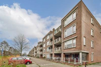 Woning Ernst Cahnsingel 45 Amsterdam