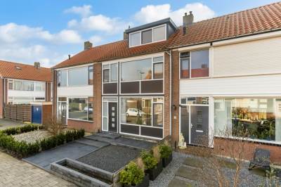 Woning Azaleastraat 15 Stolwijk