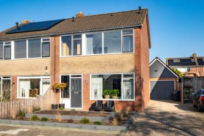 Woning Auck van Haersmawei 11 Menaam
