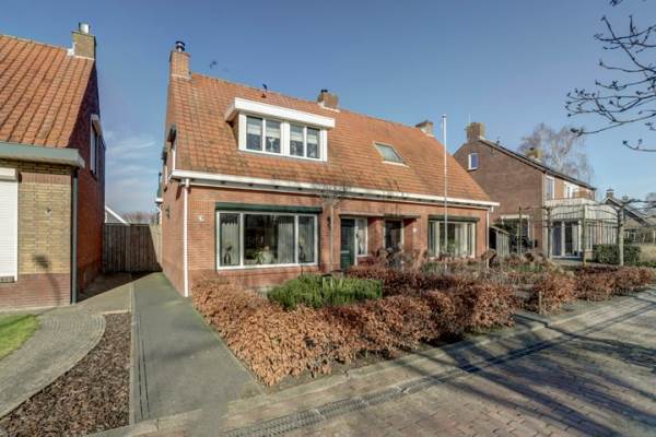 Woning Hansweertsestraatweg 17 Kruiningen