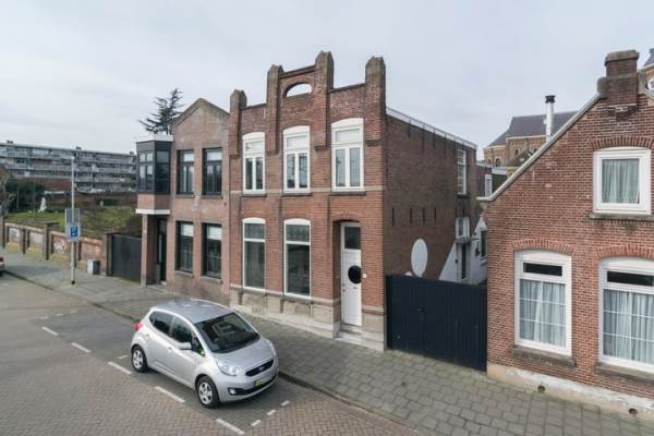 Woning Badhuisstraat 2 Roosendaal