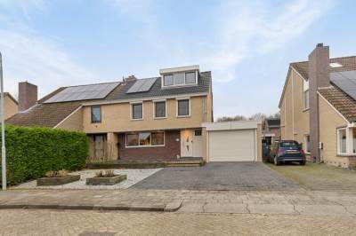 Woning Menno van Coehoornstraat 6 Willemstad