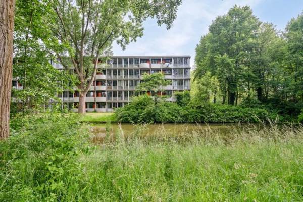 Woning Bovenover 77 Amsterdam