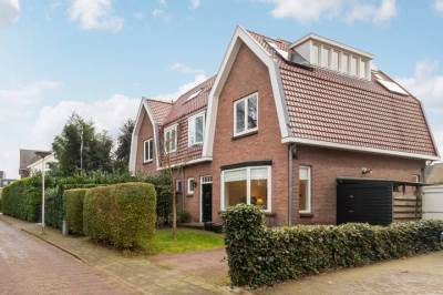 Woning Wethouder Königlaan 6 Naarden