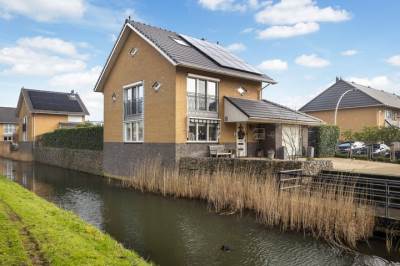 Woning Dadelgaarde 24 Hendrik-Ido-Ambacht