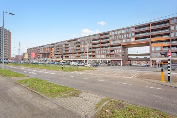 Woning Pieter Calandlaan 528 Amsterdam