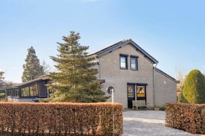 Woning Burgemeester Vlaklaan 13 Hooge Zwaluwe