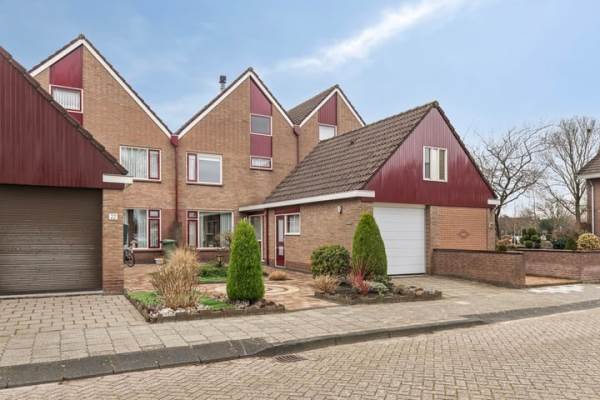 Woning Willem van den Bergstraat 21 Volendam