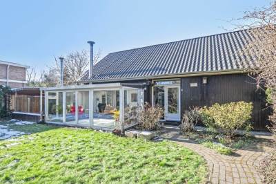 Woning Oranjepark 8 Veendam