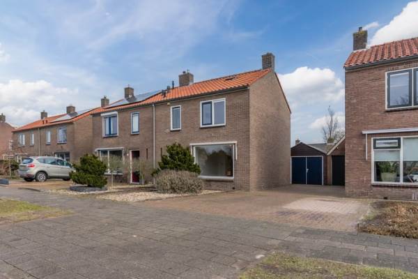 Woning Burg.van der Grondenstraat 22 Nieuwleusen