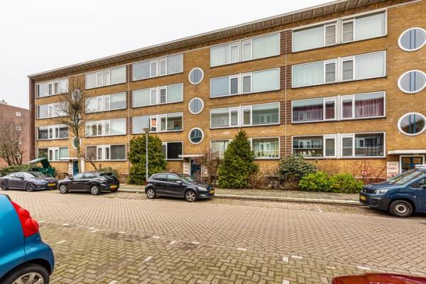 Woning Henriëtte Roland Holsthof 75 Weesp