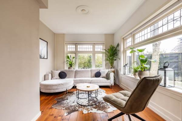 Woning E. Thomassen à Thuessinklaan 37 Groningen