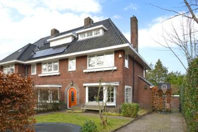 Woning van der Helstlaan 7 Naarden