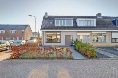 Woning Meidoornhof 1 's-Gravenpolder